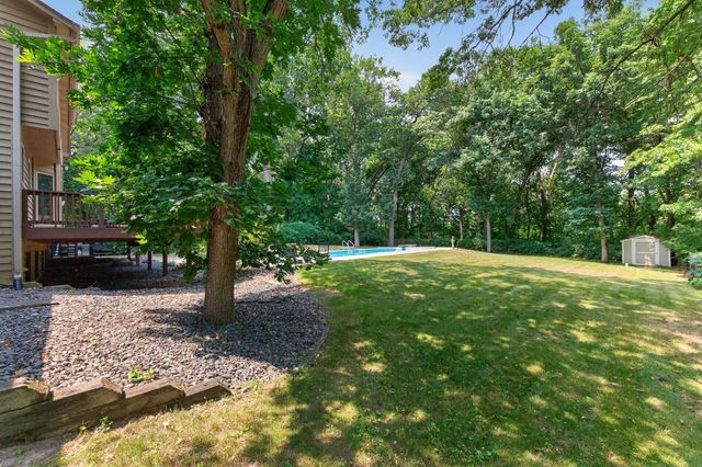 867 Lois Lane, Lino Lakes, MN 55014