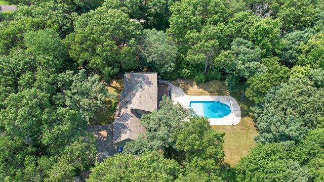 867 Lois Lane, Lino Lakes, MN 55014