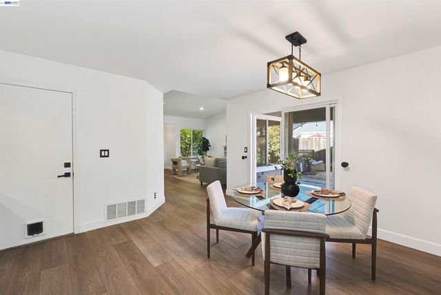 4184 Torrey Pine Way, Livermore, CA 94550