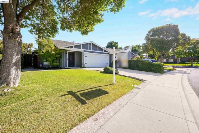 4184 Torrey Pine Way, Livermore, CA 94550