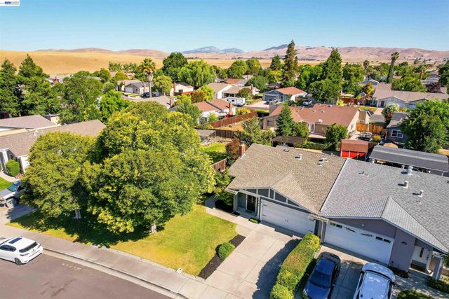 4184 Torrey Pine Way, Livermore, CA 94550