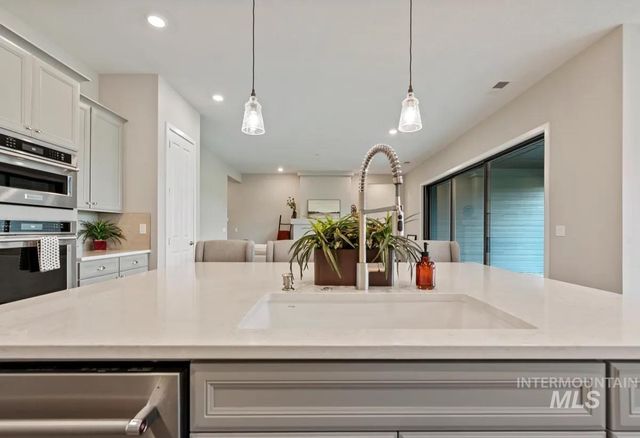 12124 W Kind Ln, Kuna, ID 83634