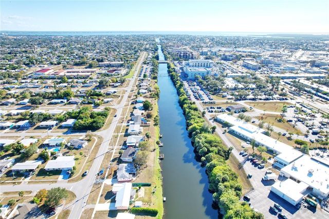 2351 EASY STREET, Port Charlotte, FL 33952