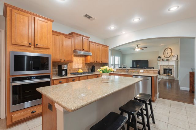 1390 Gold Coast Drive, Rockwall, TX 75087