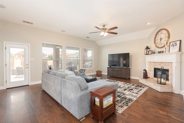 1390 Gold Coast Drive, Rockwall, TX 75087