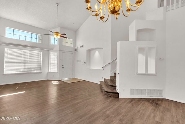 1473 DESIERTO RICO Avenue, El Paso, TX 79912