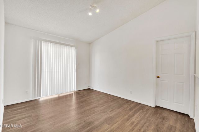 1473 DESIERTO RICO Avenue, El Paso, TX 79912