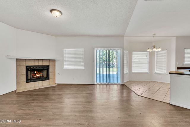 1473 DESIERTO RICO Avenue, El Paso, TX 79912