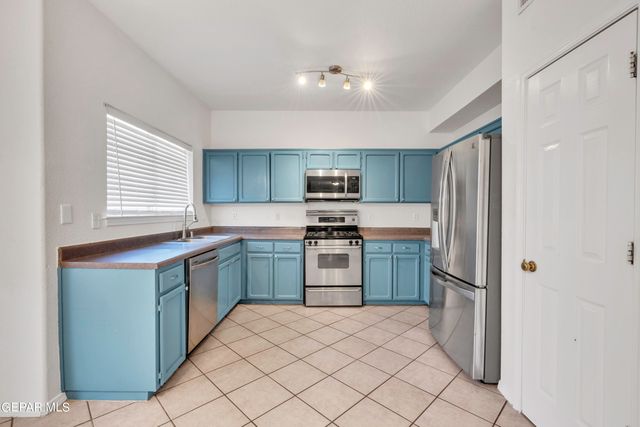 1473 DESIERTO RICO Avenue, El Paso, TX 79912