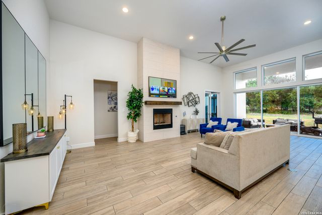1306 DECANTER DR, New Braunfels, TX 78132