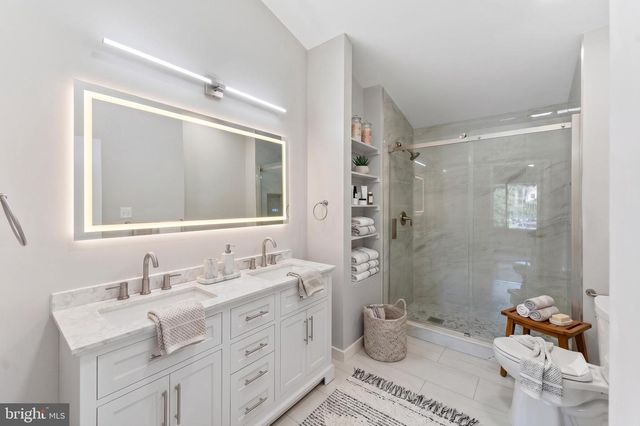 10719 MIST HAVEN TER, Rockville, MD 20852