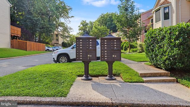 10719 MIST HAVEN TER, Rockville, MD 20852
