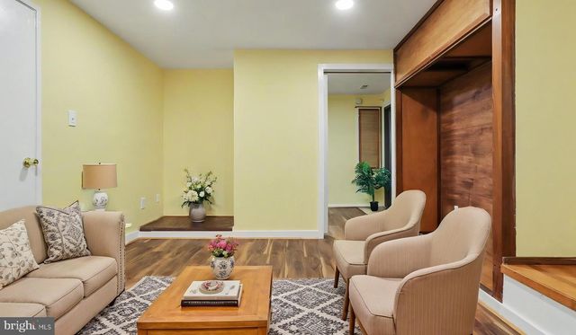 10719 MIST HAVEN TER, Rockville, MD 20852