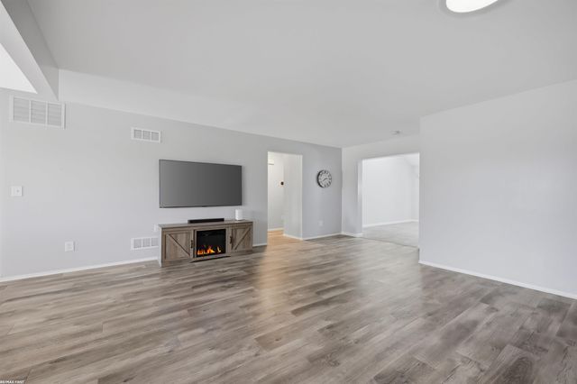 38551 Palm Meadow Drive, Clinton Twp, MI 48036
