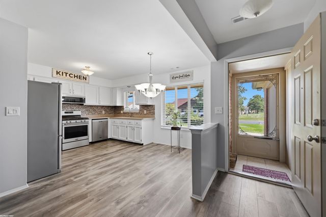 38551 Palm Meadow Drive, Clinton Twp, MI 48036