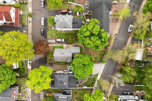 17 Sharon St, Medford, MA 02155