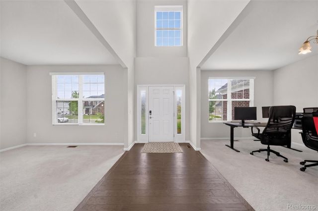 4160 Walcott Drive, Orion Charter Township, MI 48359