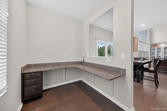 4160 Walcott Drive, Orion Charter Township, MI 48359
