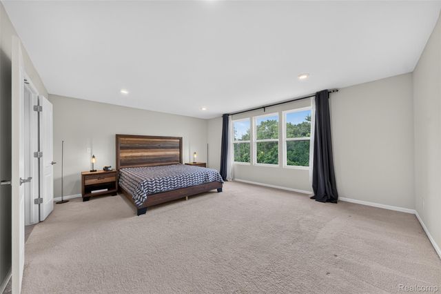 4160 Walcott Drive, Orion Charter Township, MI 48359