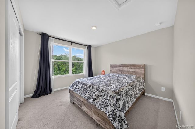 4160 Walcott Drive, Orion Charter Township, MI 48359