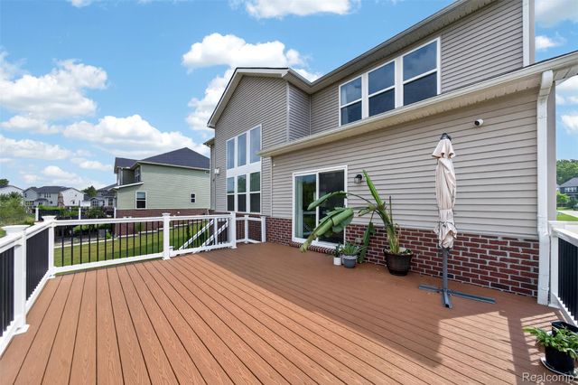 4160 Walcott Drive, Orion Charter Township, MI 48359