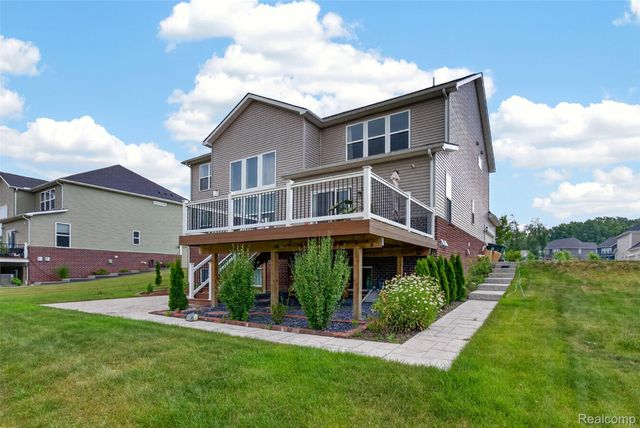 4160 Walcott Drive, Orion Charter Township, MI 48359