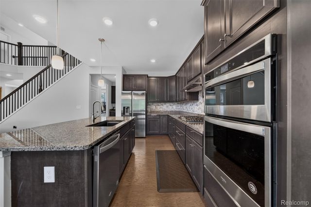 4160 Walcott Drive, Orion Charter Township, MI 48359