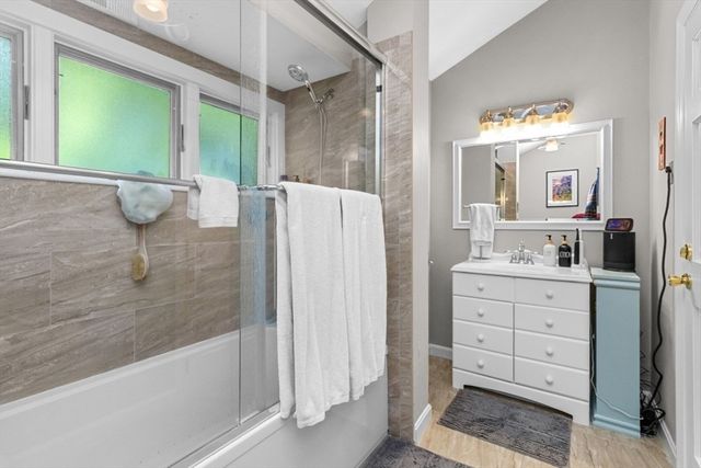28 Pemberton St B, Walpole, MA 02081