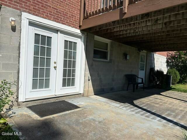 88 Woodlawn Drive, Ravena, NY 12143