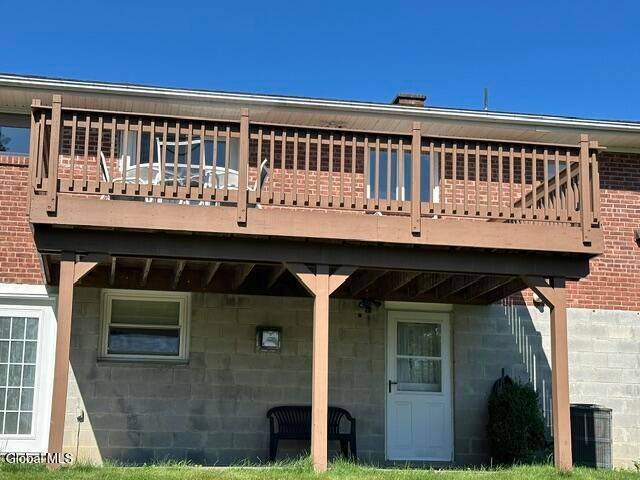 88 Woodlawn Drive, Ravena, NY 12143