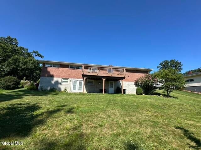 88 Woodlawn Drive, Ravena, NY 12143