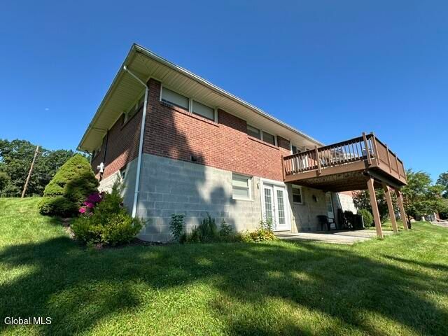 88 Woodlawn Drive, Ravena, NY 12143