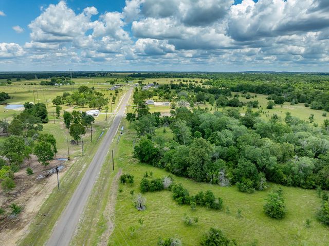 10649 Atakapan Trail, Bedias, TX 77831