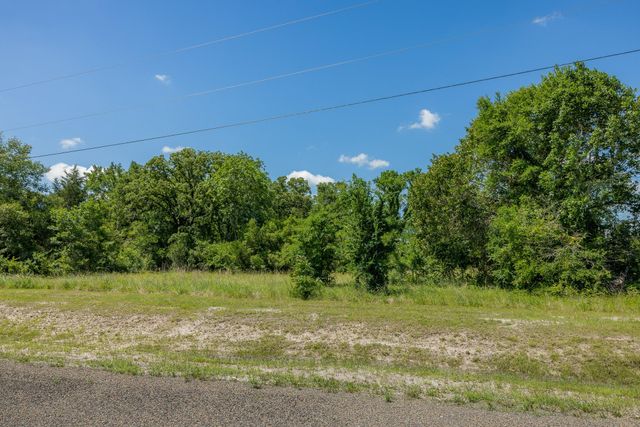 10649 Atakapan Trail, Bedias, TX 77831