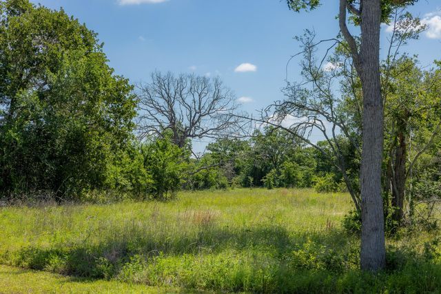 10649 Atakapan Trail, Bedias, TX 77831