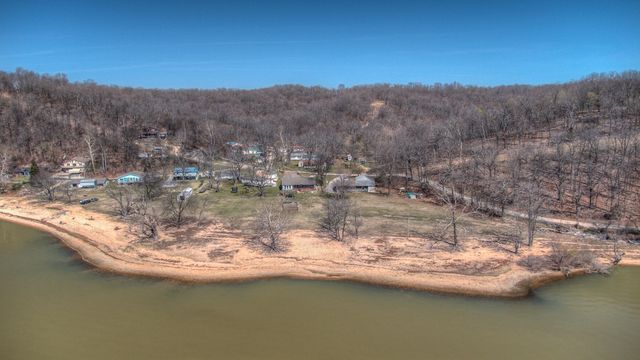 23571 S 624 Road, Wyandotte, OK 74370