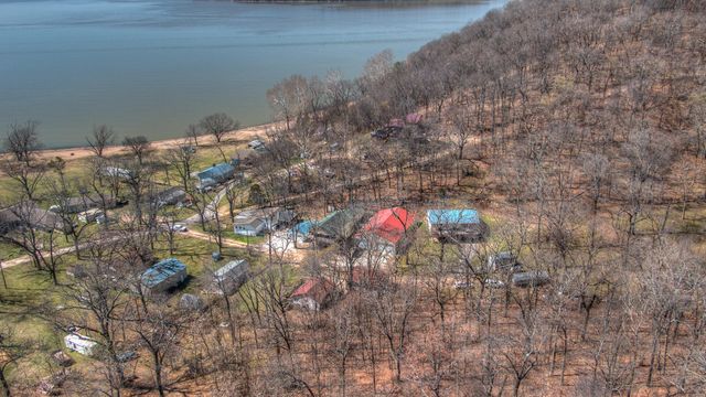 23571 S 624 Road, Wyandotte, OK 74370