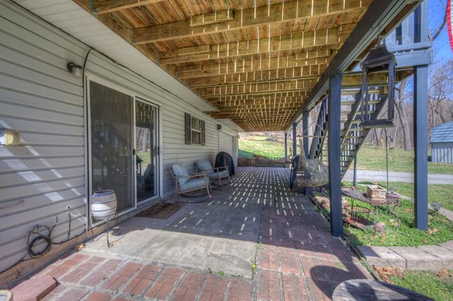 23571 S 624 Road, Wyandotte, OK 74370