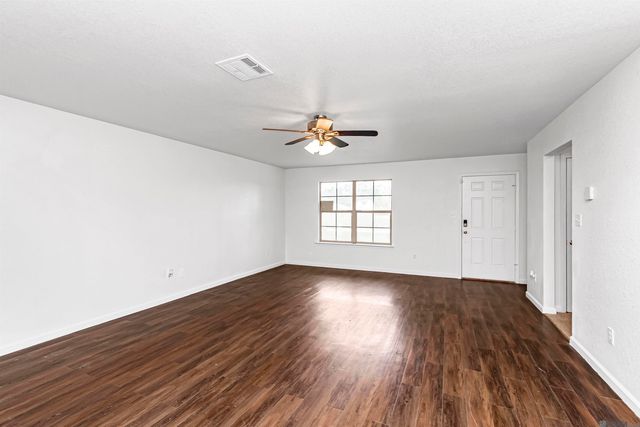 39163 Prairie South Dr, Gonzales, LA 70737