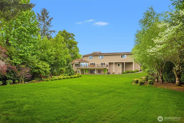26207 NE 34th Street, Redmond, WA 98053