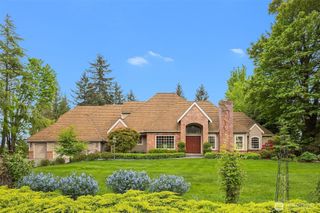 26207 NE 34th Street, Redmond, WA 98053