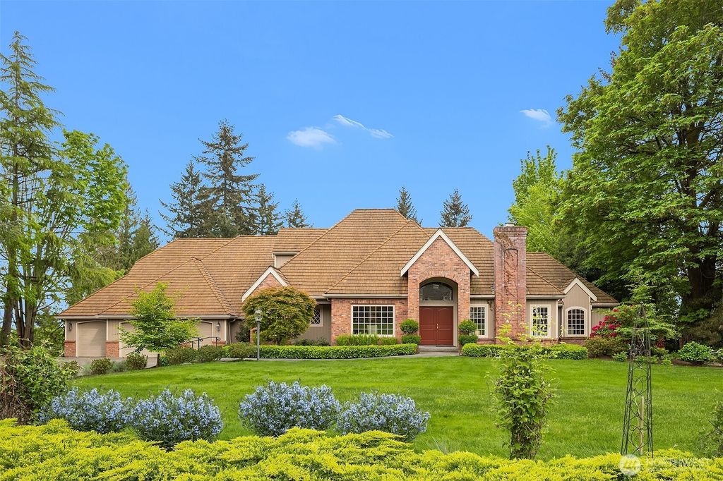 26207 NE 34th Street, Redmond, WA 98053