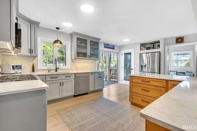 2715 E Bluff Court, Bloomington, IN 47401