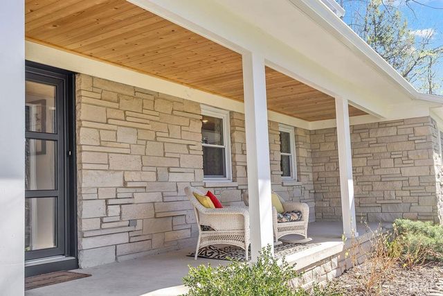 2715 E Bluff Court, Bloomington, IN 47401