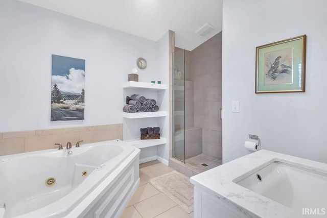 2715 E Bluff Court, Bloomington, IN 47401