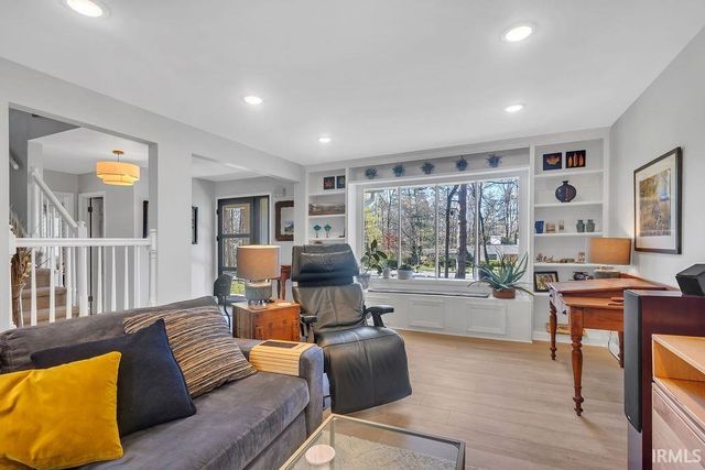 2715 E Bluff Court, Bloomington, IN 47401