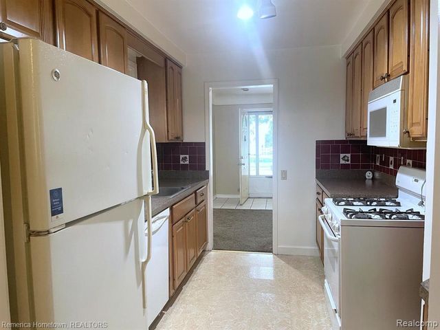 2760 Norman Street, Melvindale, MI 48122