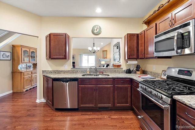 3349 Grove Lane, Auburn Hills, MI 48326