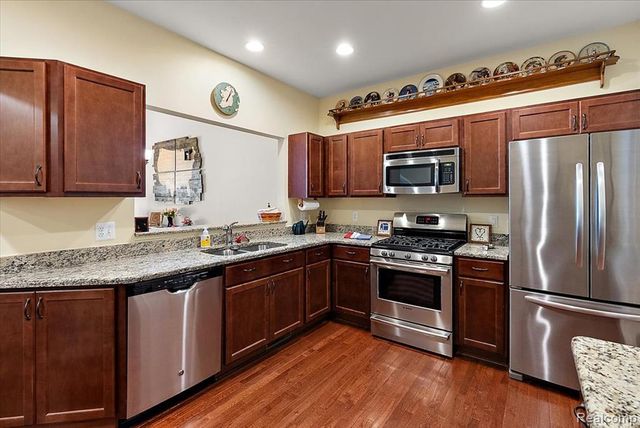 3349 Grove Lane, Auburn Hills, MI 48326