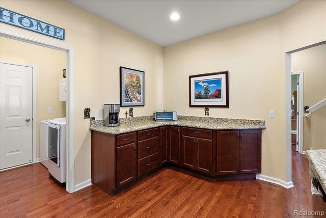 3349 Grove Lane, Auburn Hills, MI 48326